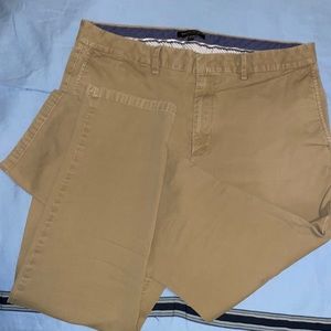Banana republic, Fulton chino, 36 x 30, medium khaki